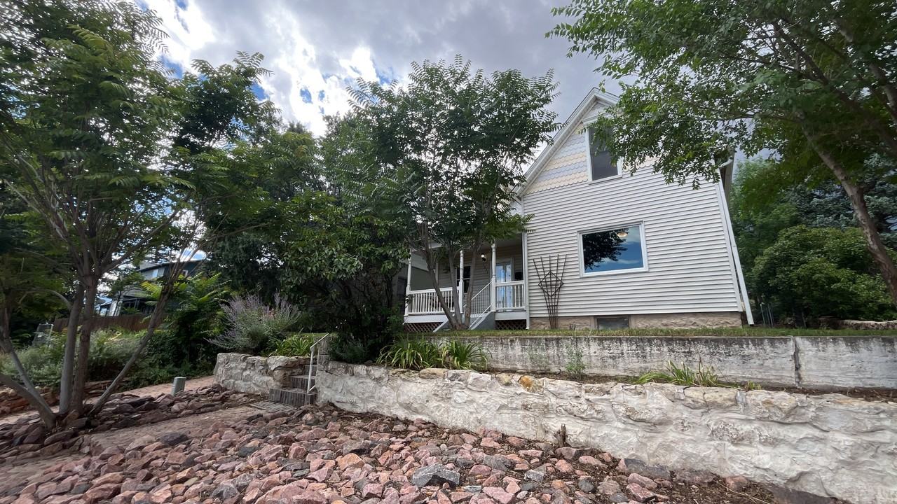 1038 Cooper Ave