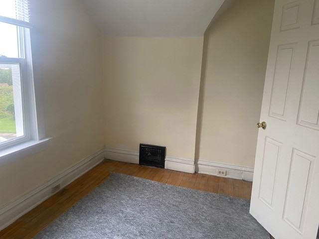 2915 Wicklow St - Photo 3 of 10