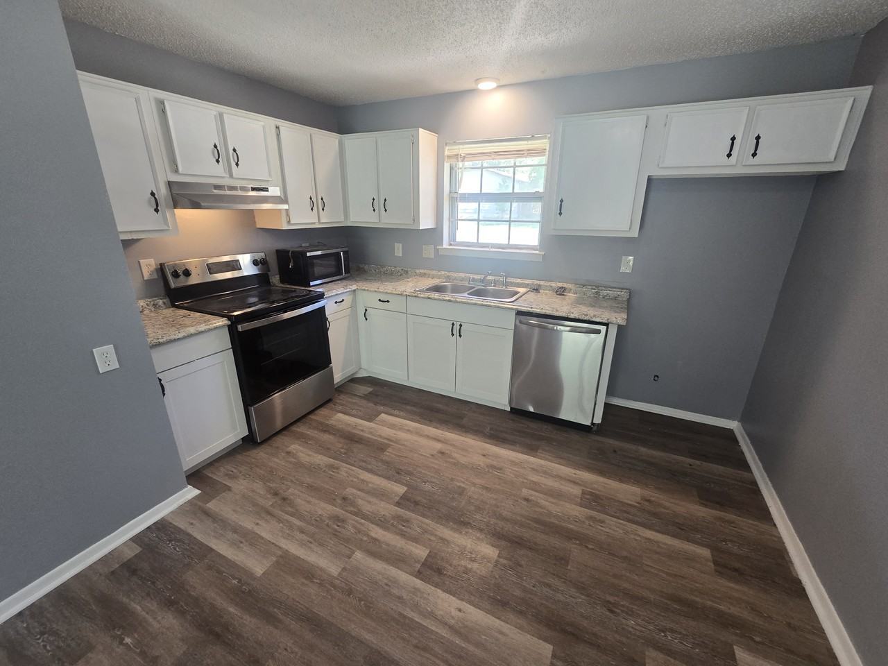 21 Meadowlark Dr - Photo 5 of 16