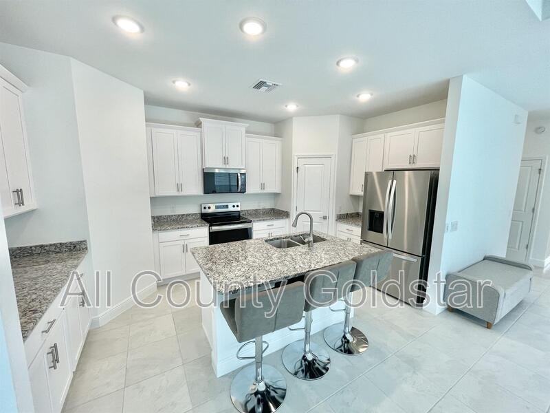 16901 Lazzo Dr - Photo 4 of 12