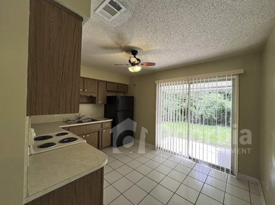 7500 Necia Dr S - Photo 6 of 15