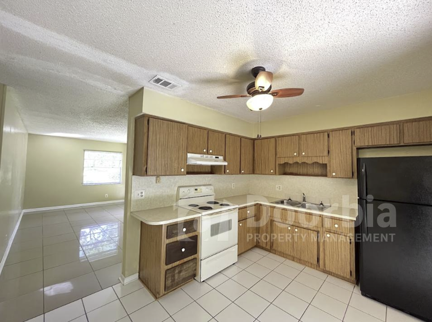 7500 Necia Dr S - Photo 7 of 15