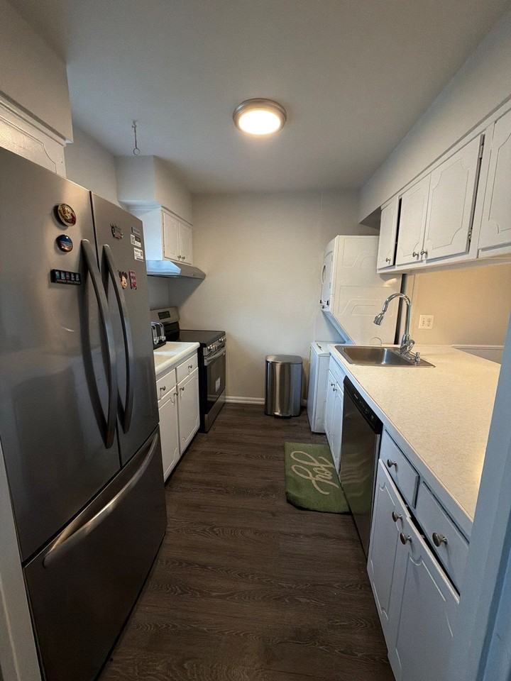 14516 Golden Oak Rd - Photo 2 of 16