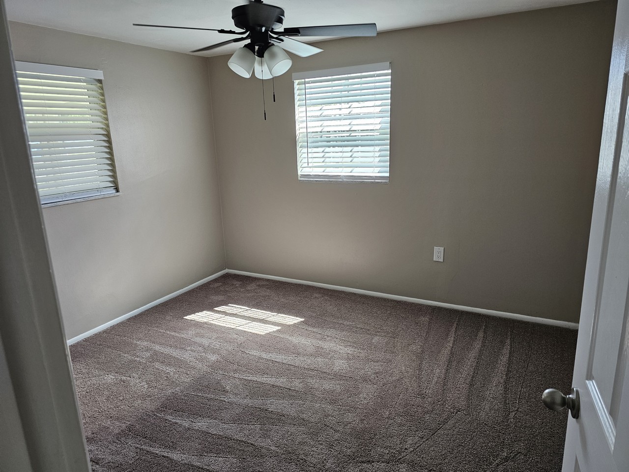 3551 Emory Dr - Photo 7 of 21