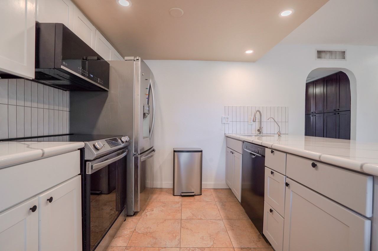 1207 N 84th Pl - Photo 6 of 25