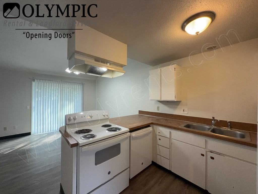 10740 Littlerock Rd Sw - Photo 5 of 16