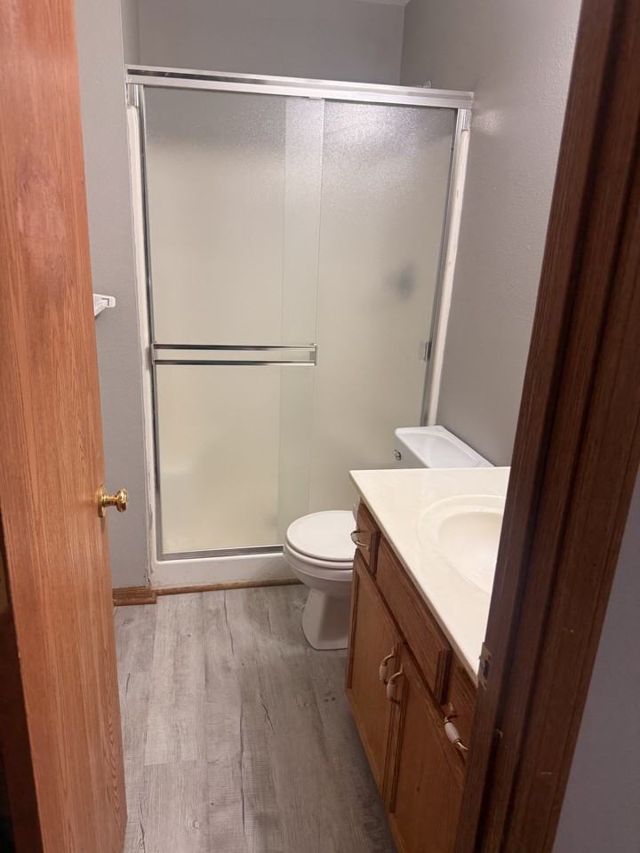 516 S Johnson Dr - Photo 5 of 7