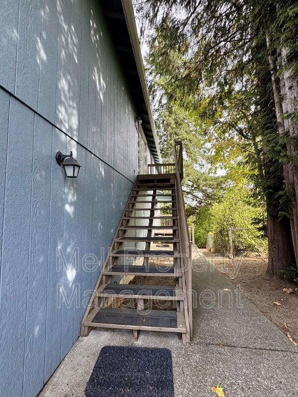 1836 Summit Dr #202 - Photo 2 of 17