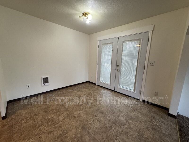 1836 Summit Dr #202 - Photo 4 of 17
