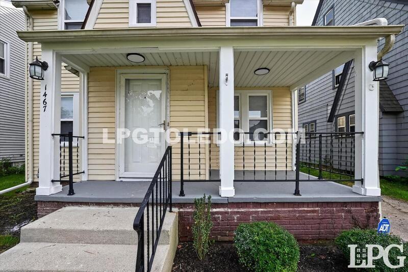 1467 Craigwood Rd - Photo 3 of 34