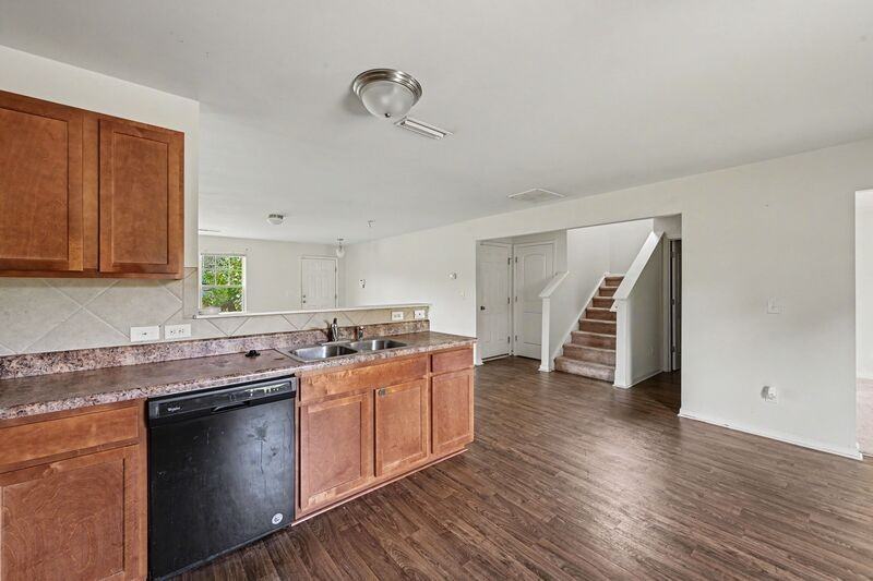 9503 Hanberry Blvd - Photo 6 of 26