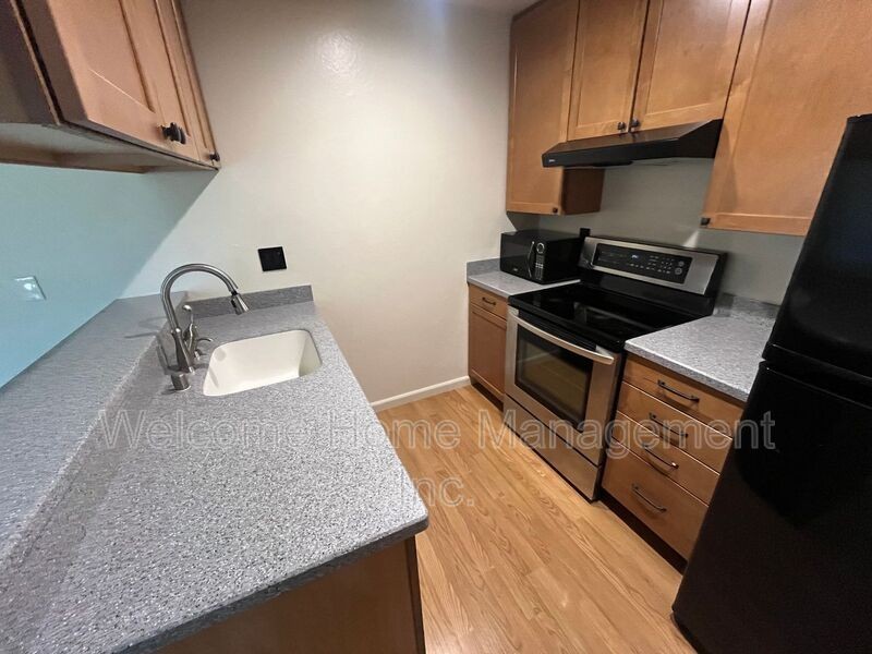 5460 Concord Blvd #D2 - Photo 7 of 26