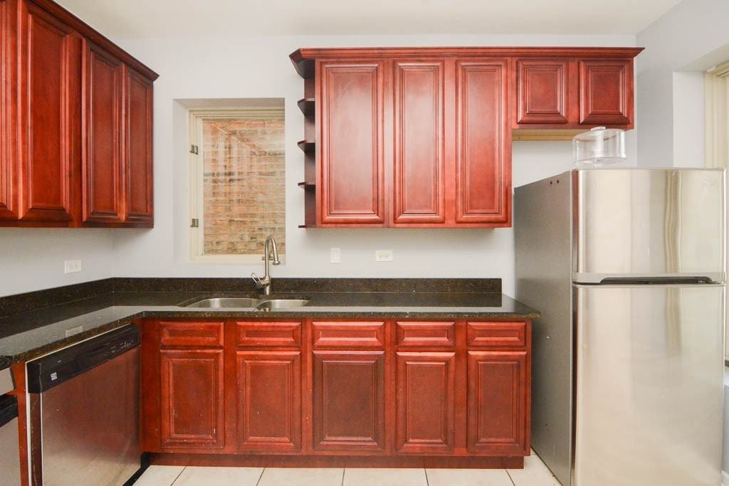 3642 N Albany Ave #8Q - Photo 2 of 20