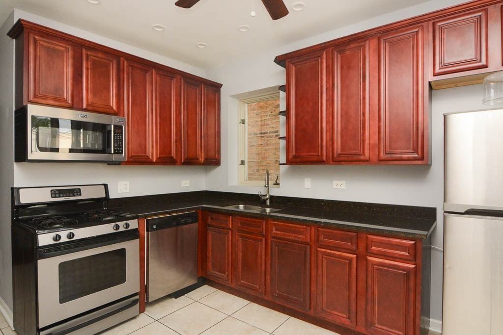 3642 N Albany Ave #8Q - Photo 3 of 20