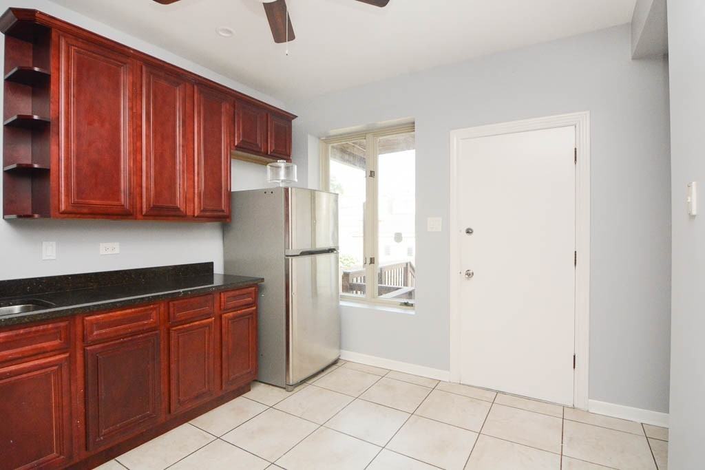 3642 N Albany Ave #8Q - Photo 5 of 20