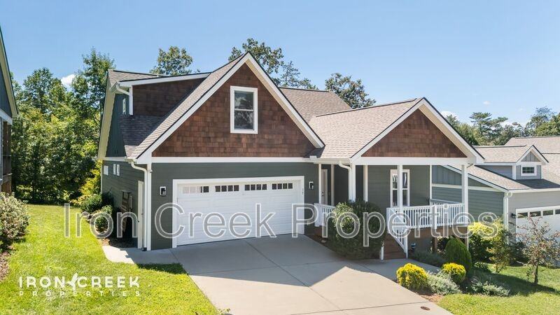 17 Woodbridge Park Dr - Photo 2 of 33