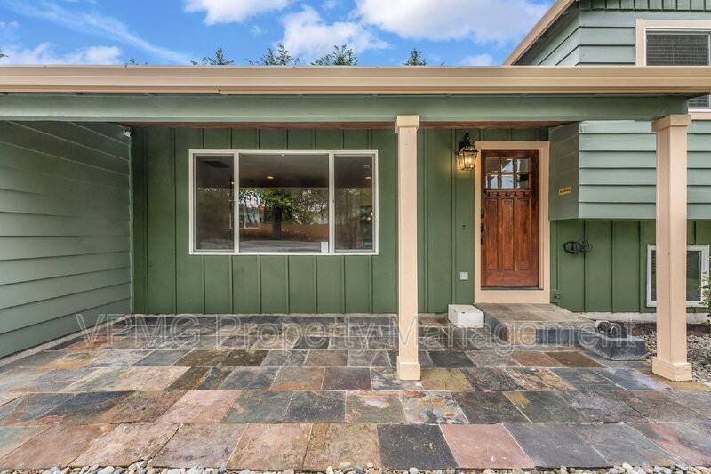 16704 Ne 29th Ave - Photo 3 of 45