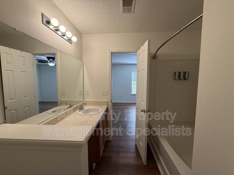 212 Aderley Oak Loop - Photo 5 of 14