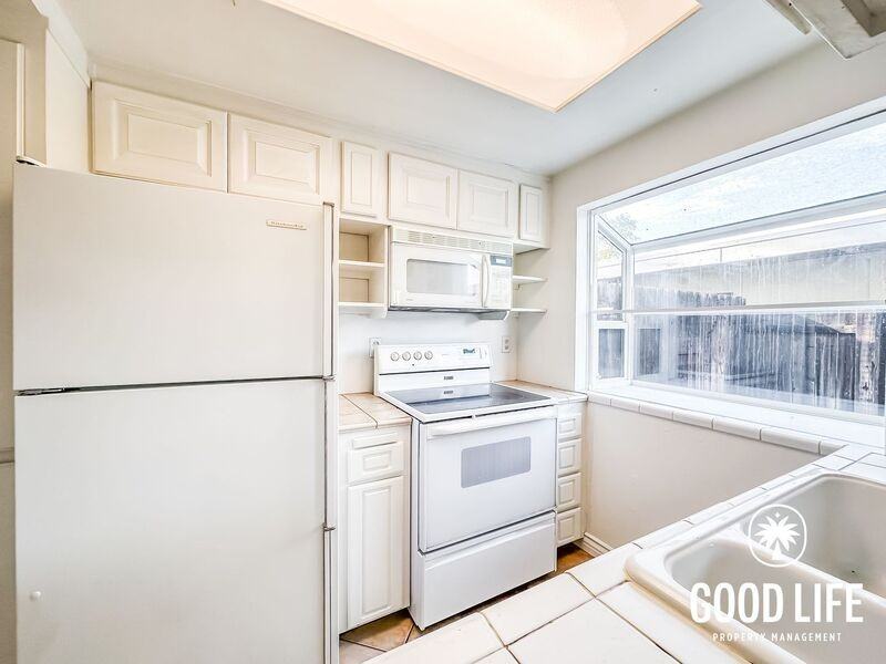 7887 Rancho Fanita Dr #B - Photo 5 of 20