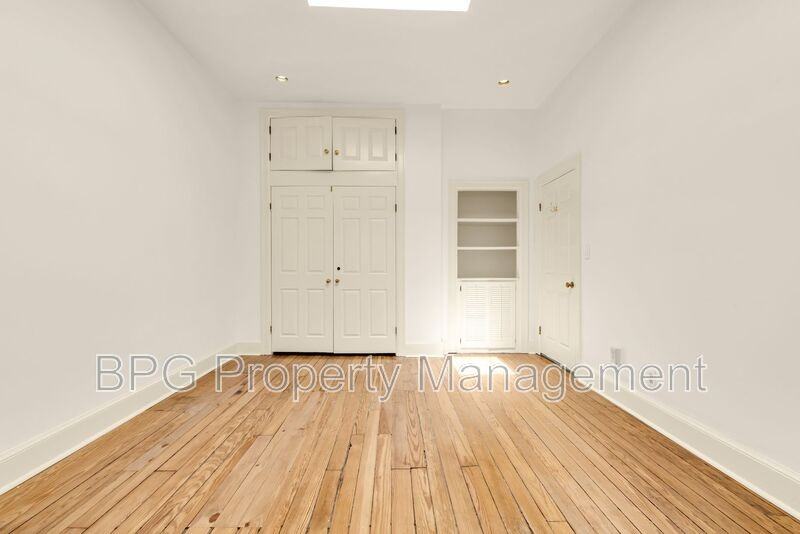 1302 S St Nw - Photo 7 of 41