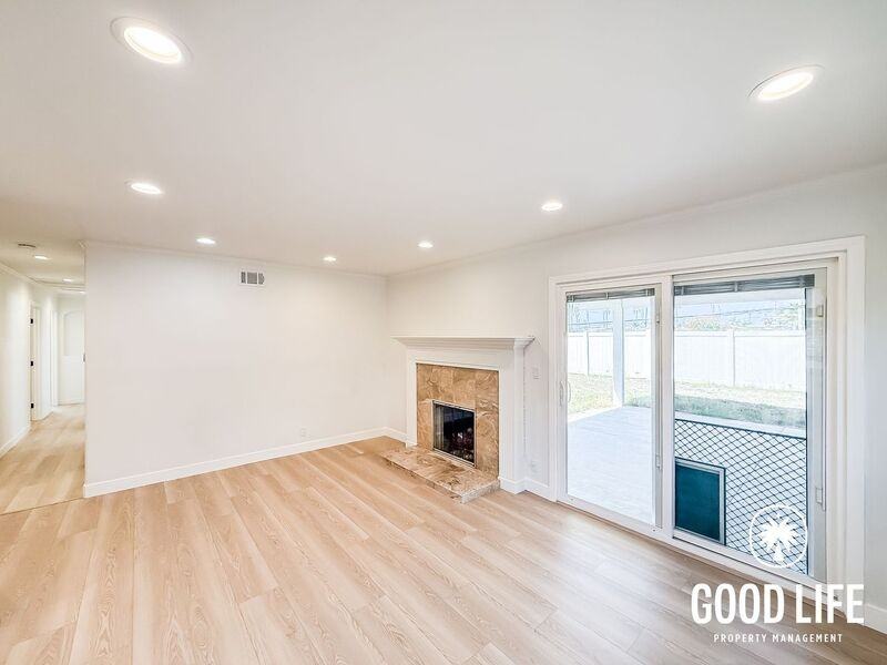 18361 Delaware St - Photo 6 of 27