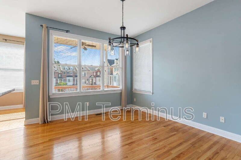 321 Creekbank Way Se - Photo 6 of 50
