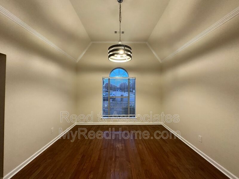 7161 Lauren Ln - Photo 6 of 12