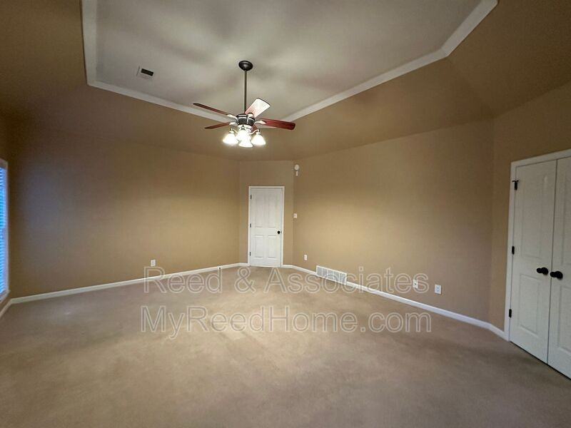 7161 Lauren Ln - Photo 7 of 12