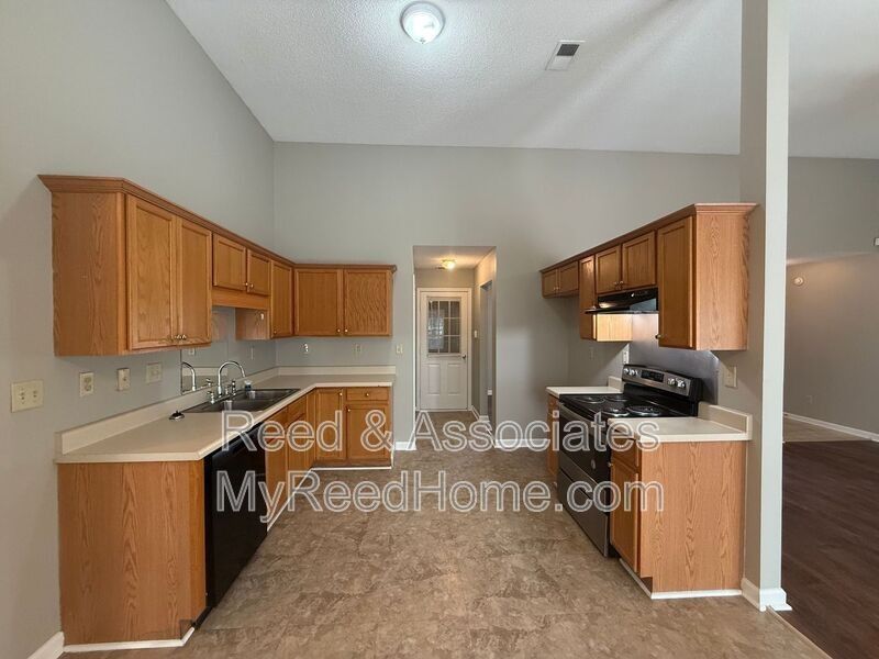 70 Clear Springs Dr - Photo 5 of 19