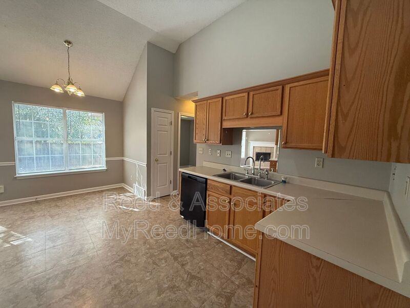 70 Clear Springs Dr - Photo 6 of 19