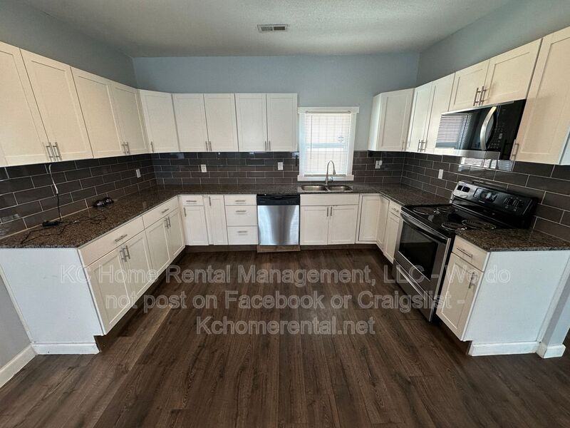 316 W Elm St - Photo 4 of 27