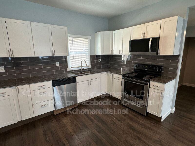 316 W Elm St - Photo 5 of 27
