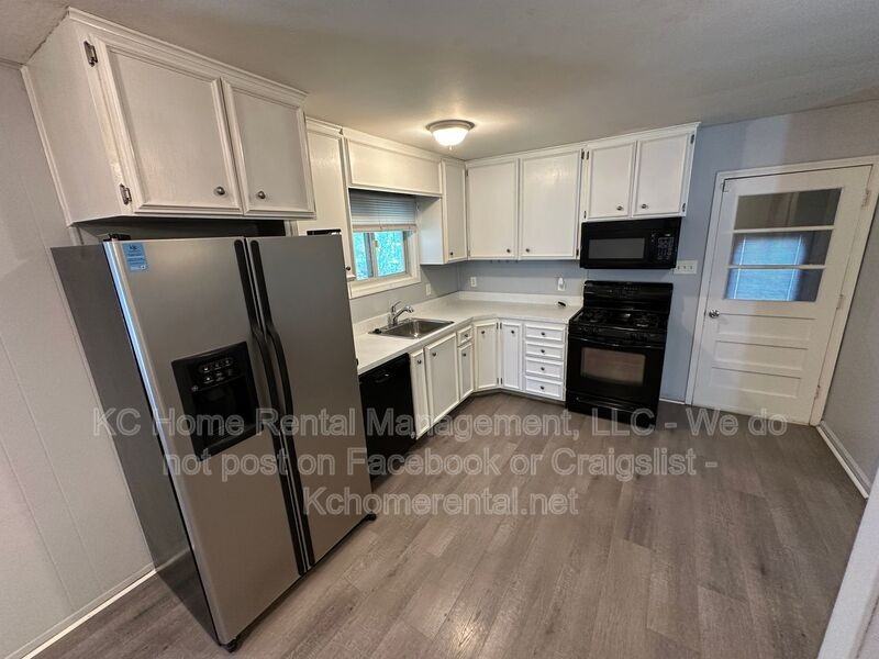 6134 Glenwood Ave - Photo 5 of 31