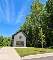 featured image of 215 Cowan St