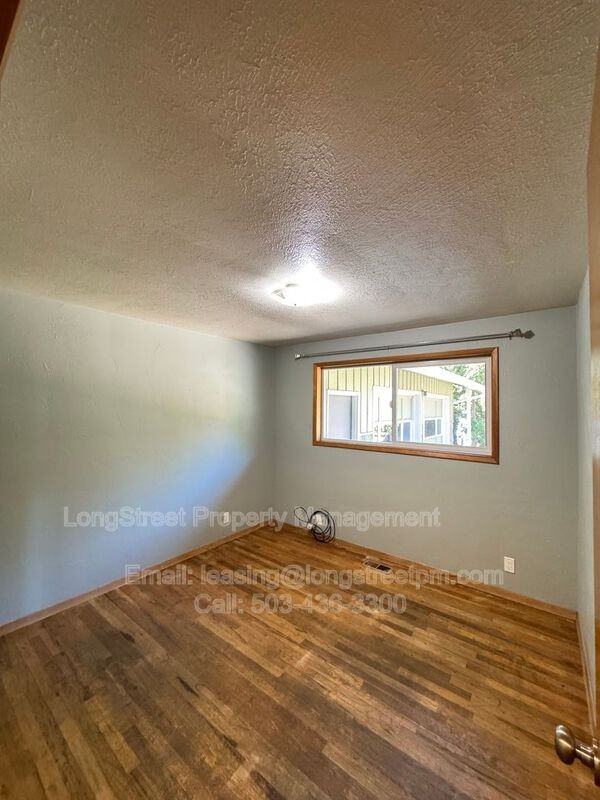 720 Sw 53rd St - Photo 5 of 21