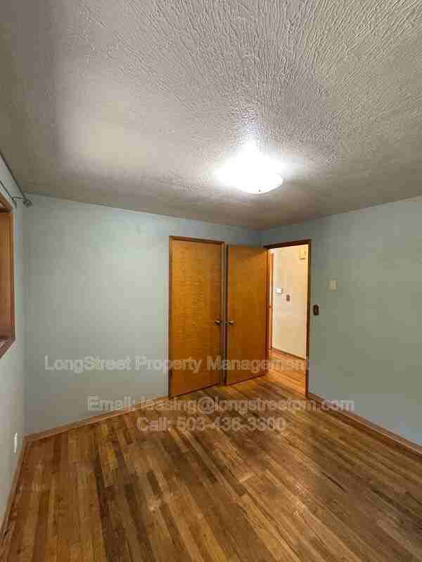 720 Sw 53rd St - Photo 6 of 21
