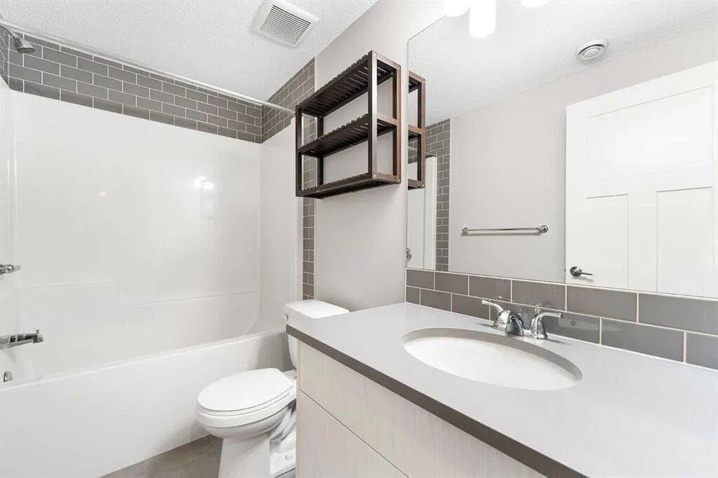 24 Seton Grove Se - Photo 6 of 14