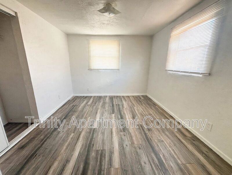 644 Louisiana Blvd Se - Photo 2 of 12