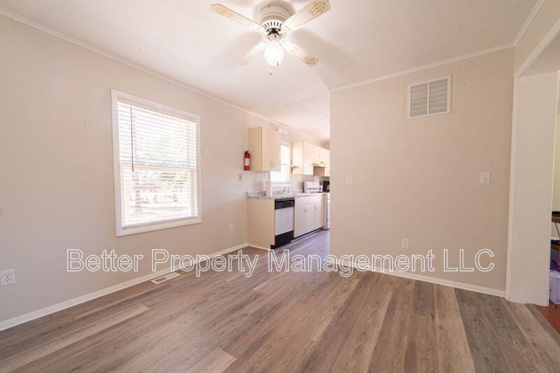 239 Luciano Ave - Photo 5 of 25
