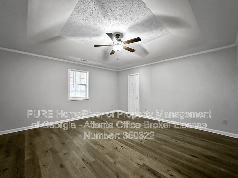 140 Landing Dr - Photo 5 of 17
