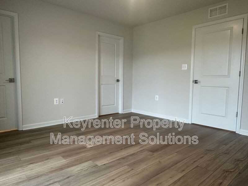 121 Gibraltar Drive - Photo 7 of 40