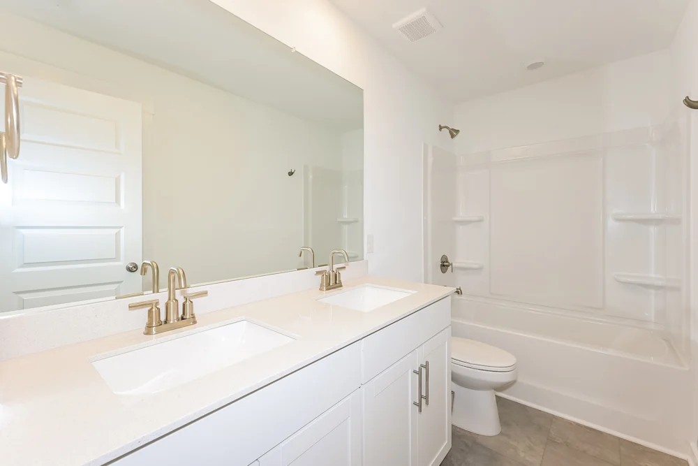 207 Crown Gardens Ct #NA - Photo 6 of 7