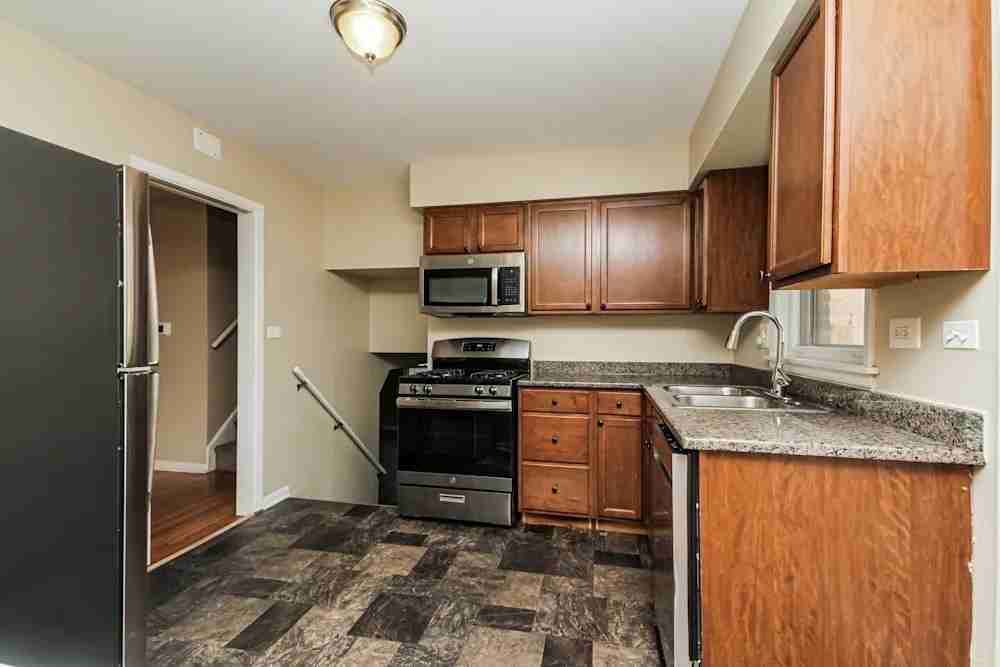 110 Englewood Ave #NA - Photo 6 of 13