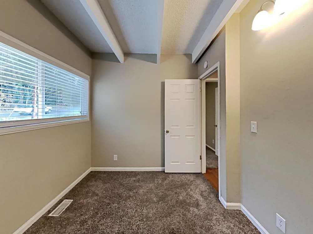722 Reiten Rd #NA - Photo 5 of 7