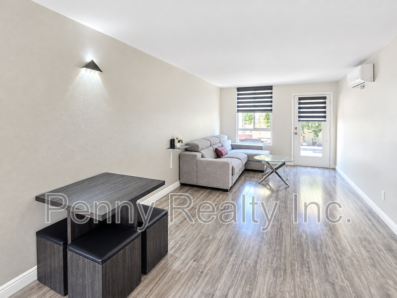 5540 Lindo Paseo #3 - Photo 3 of 27