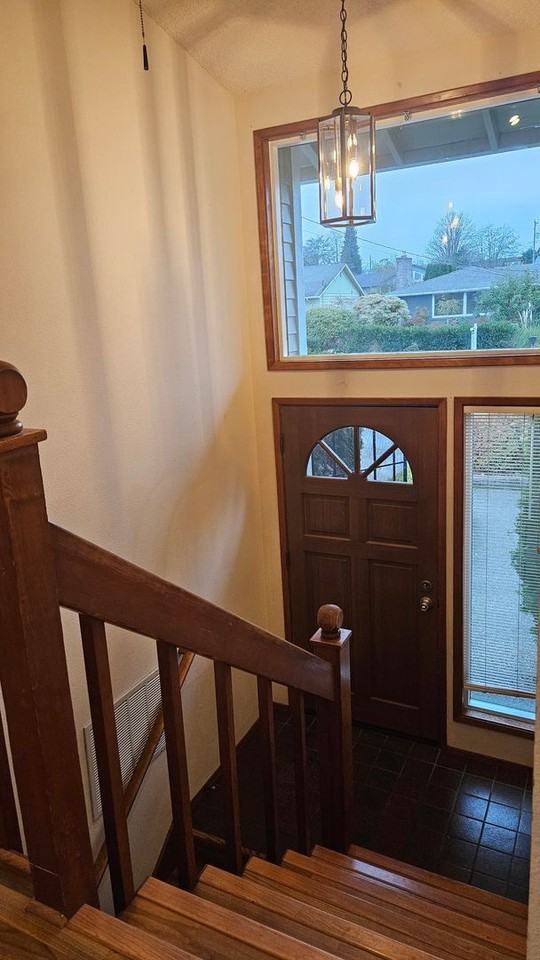 4025 N Vassault St - Photo 3 of 21