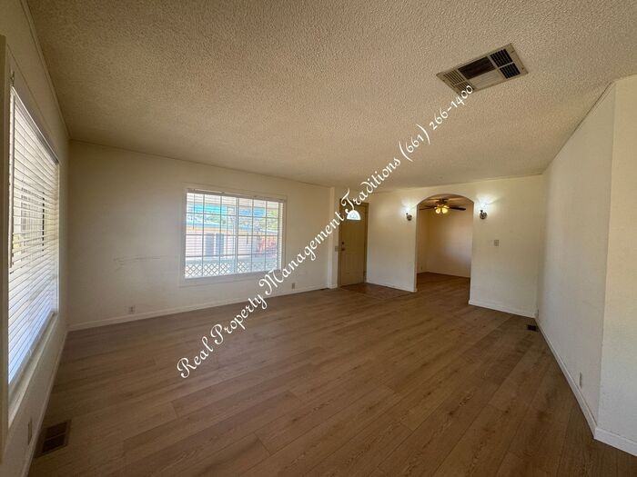 2804 Park Ave - Photo 3 of 18