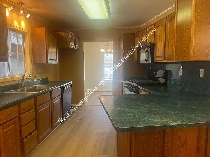 2804 Park Ave - Photo 7 of 18