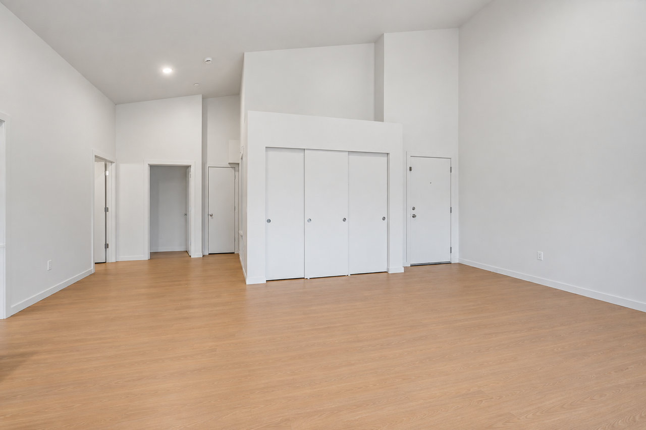 Duke Henry Flats - Photo 4 of 46