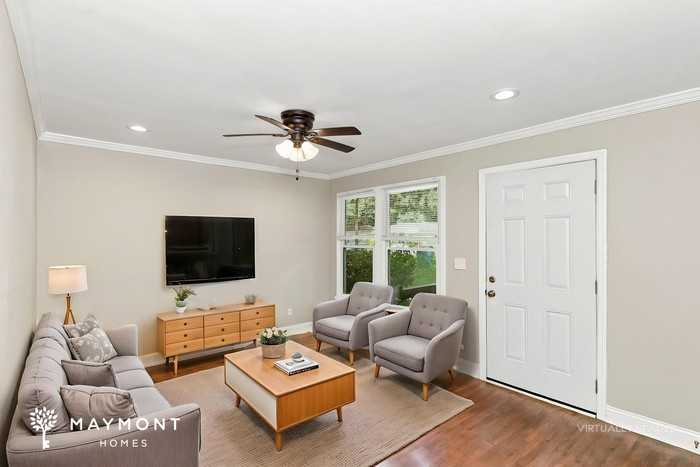 2023 Akron Dr Se - Photo 5 of 15